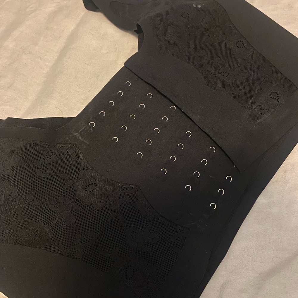 Back Sculpting Bra size 34/75